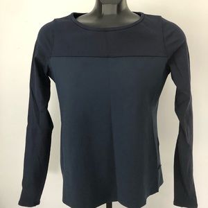 Lululemon top